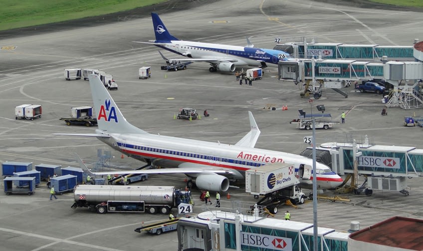 El transporte aéreo El transporte aéreo